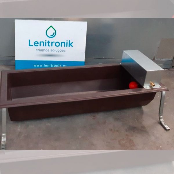 Bebedouro para animais 130L